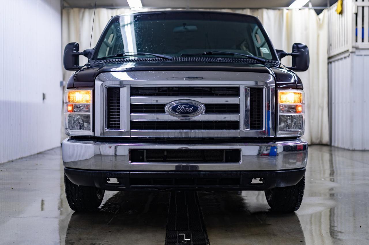 2009 Ford E-350 XLT 15 Passenger Red Deer AB