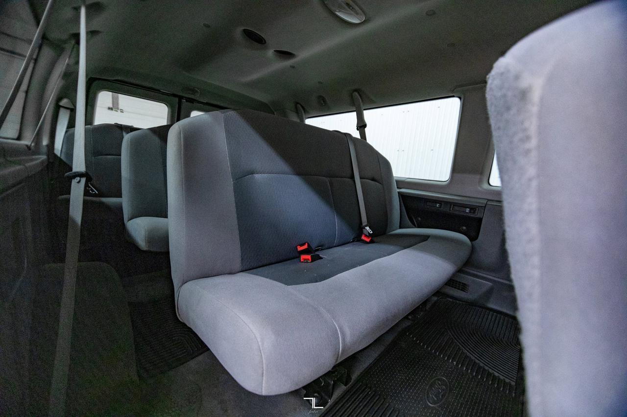 2009 Ford E-350 XLT 15 Passenger Red Deer AB