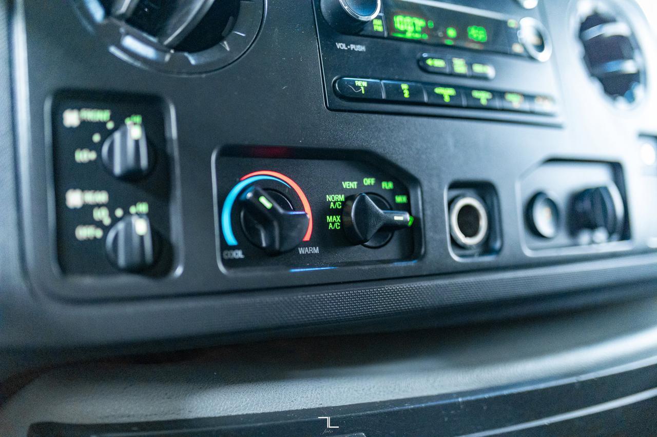 2009 Ford E-350 XLT 15 Passenger Red Deer AB