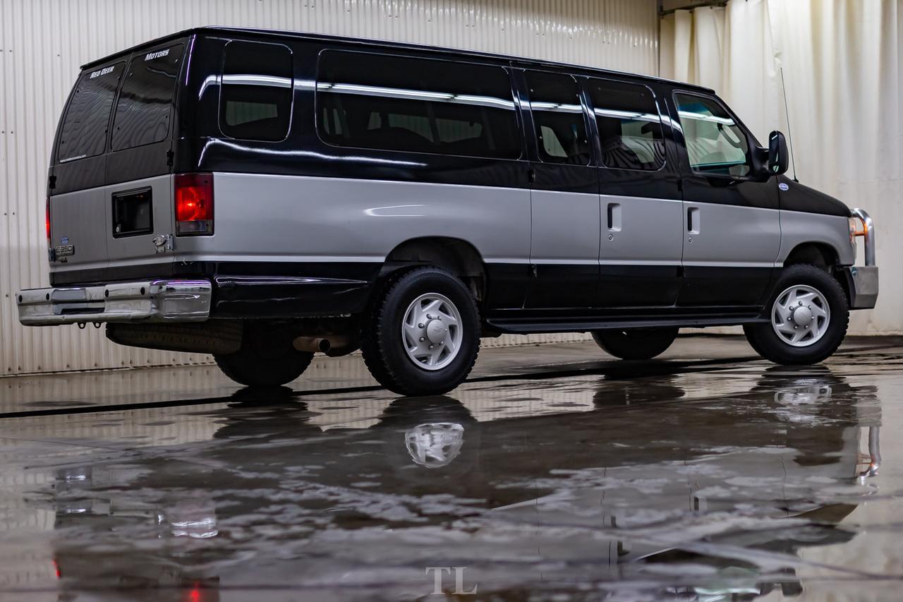 2009 Ford E-350 XLT Extended 15 Passenger Van Red Deer AB