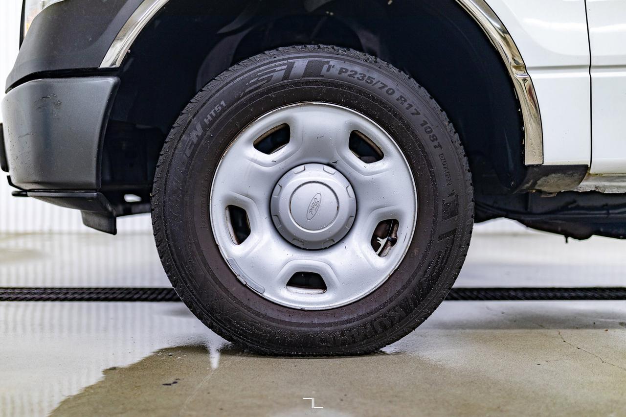 2009 Ford F-150 4x4 Reg Cab XLS Longbox Red Deer AB