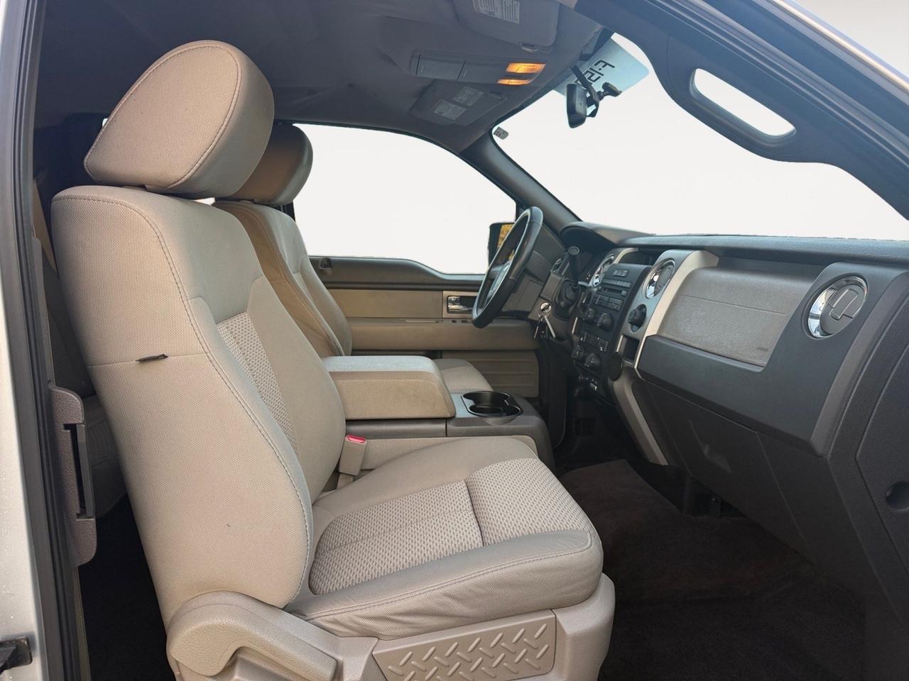 2009 Ford F-150 XL, TONNEAU COVER, RUNNING BOARDS, BLUETOOTH, MANUAL MIRRORS, REMOVABLE TAILGATE W/ KEY, POWER DRIVER SEAT, CLEAN CARFAX, LOW MILES, A HIDDEN GEM READY FOR THE ROAD! Norfolk VA