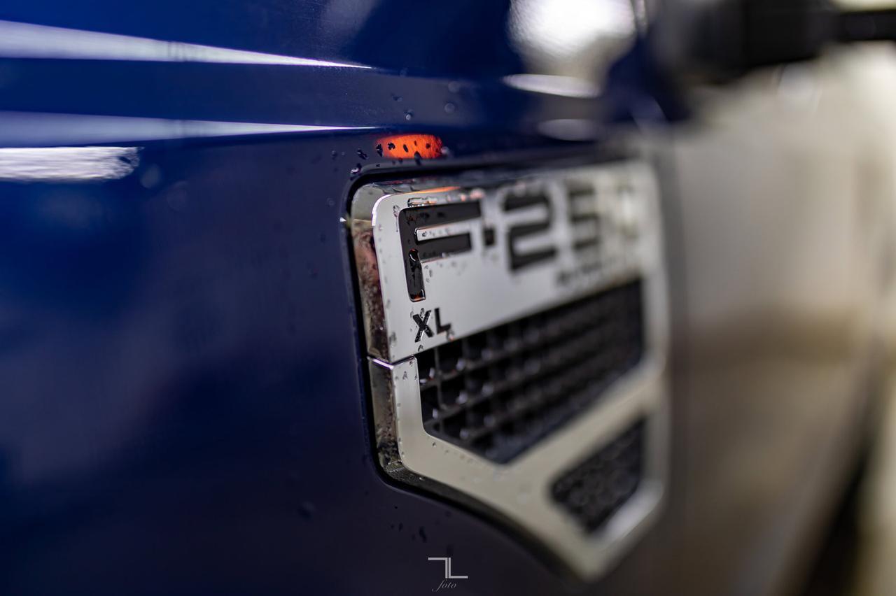 2009 Ford F-250 4x2 Reg Cab XL Longbox Red Deer AB