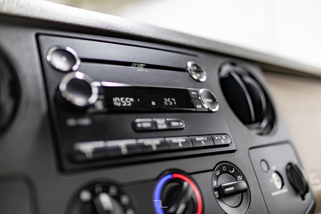 2009 Ford F-250 4x2 Reg Cab XL Longbox Red Deer AB