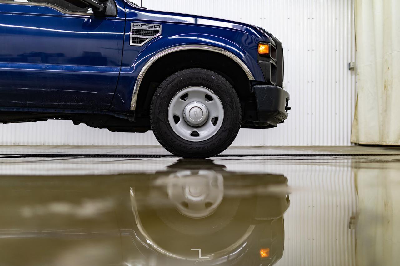 2009 Ford F-250 4x2 Reg Cab XL Longbox Red Deer AB