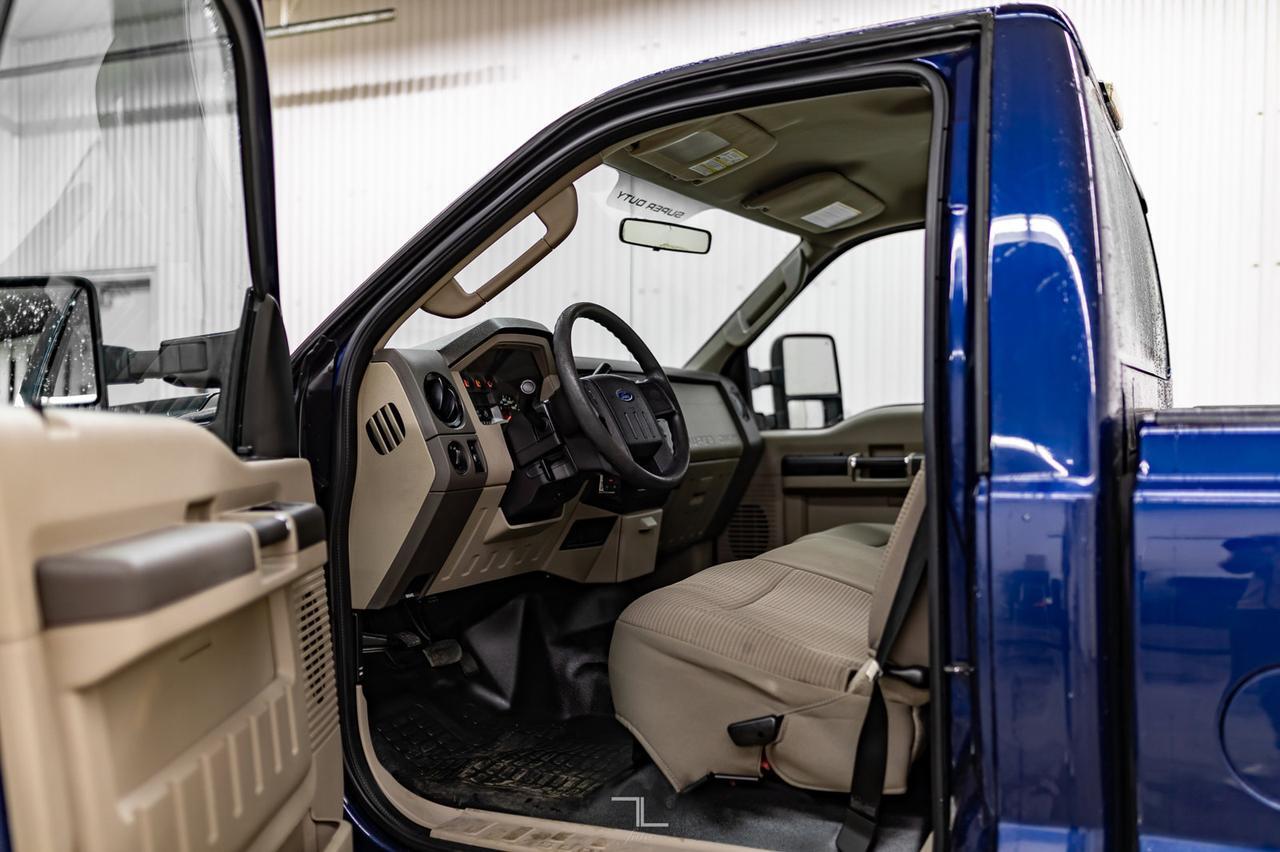 2009 Ford F-250 4x2 Reg Cab XL Longbox Red Deer AB