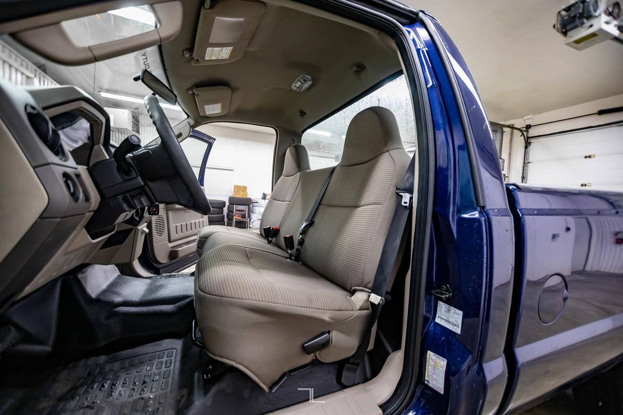 2009 Ford F-250 4x2 Reg Cab XL Longbox Red Deer AB