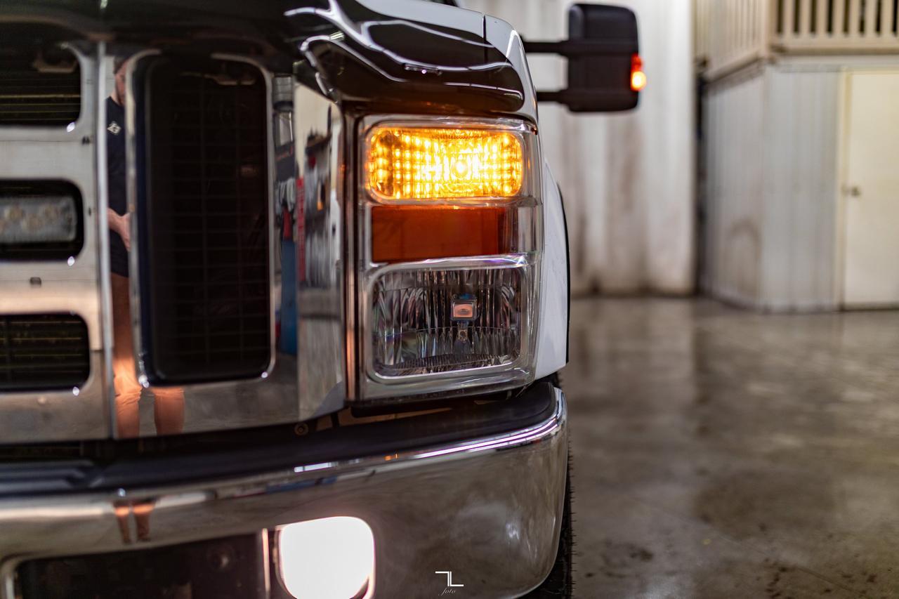 2009 Ford F-250 4x4 Crew Cab XLT Wild Fire Truck Red Deer AB