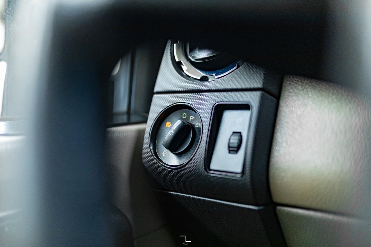 2009 Ford F-250 4x4 Crew Cab XLT Wild Fire Truck Red Deer AB