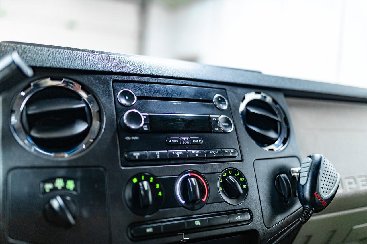 2009 Ford F-250 4x4 Crew Cab XLT Wild Fire Truck Red Deer AB