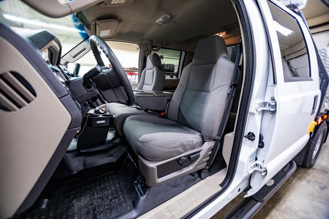 2009 Ford F-250 4x4 Crew Cab XLT Wild Fire Truck Red Deer AB