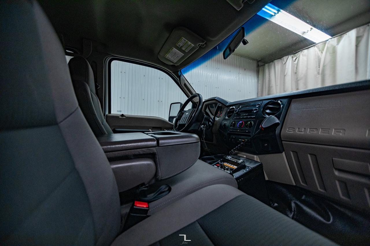 2009 Ford F-250 4x4 Crew Cab XLT Wild Fire Truck Red Deer AB