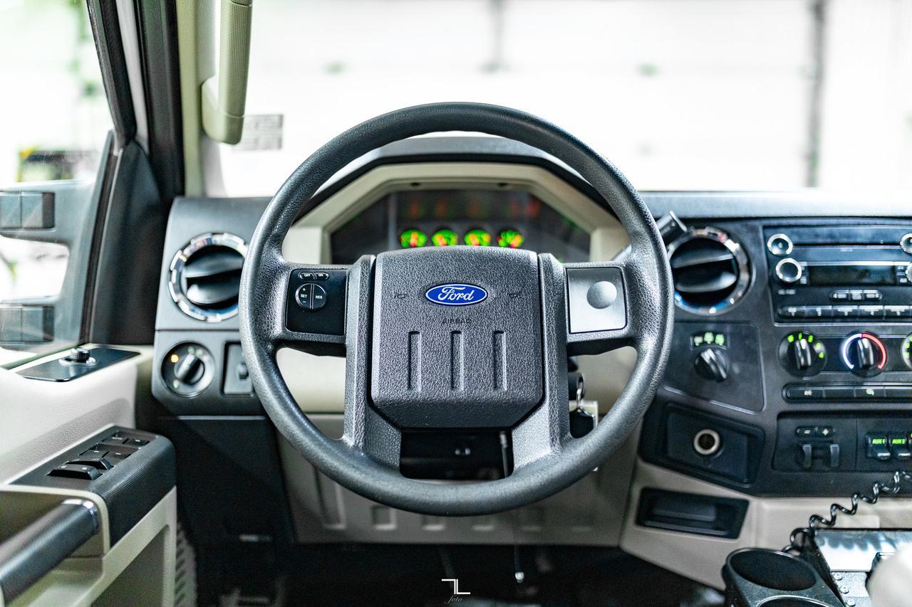 2009 Ford F-250 4x4 Crew Cab XLT Wild Fire Truck Red Deer AB