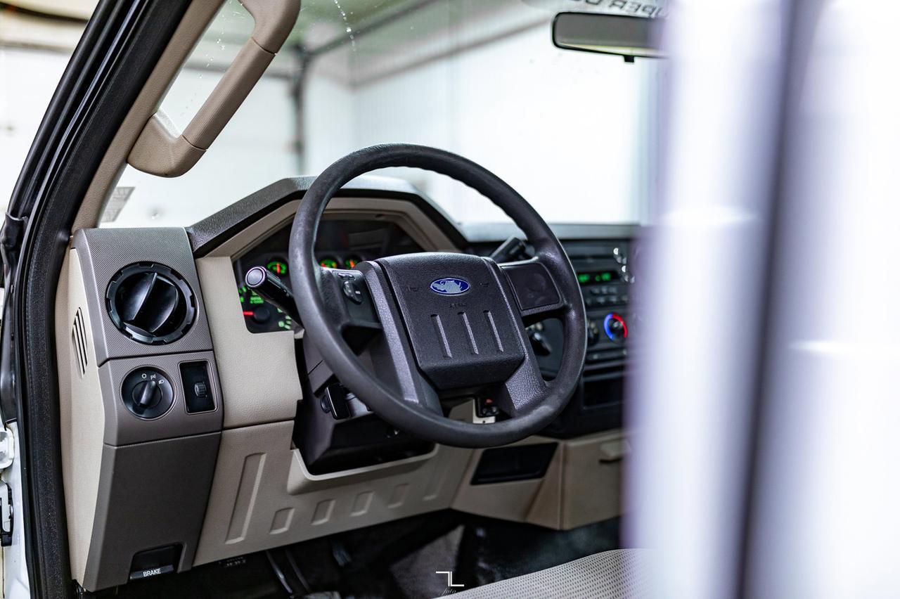 2009 Ford F-250 4x4 Reg Cab XL Longbox Red Deer AB