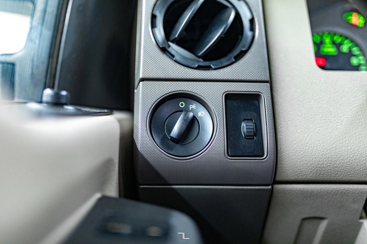 2009 Ford F-250 4x4 Reg Cab XL Longbox Red Deer AB