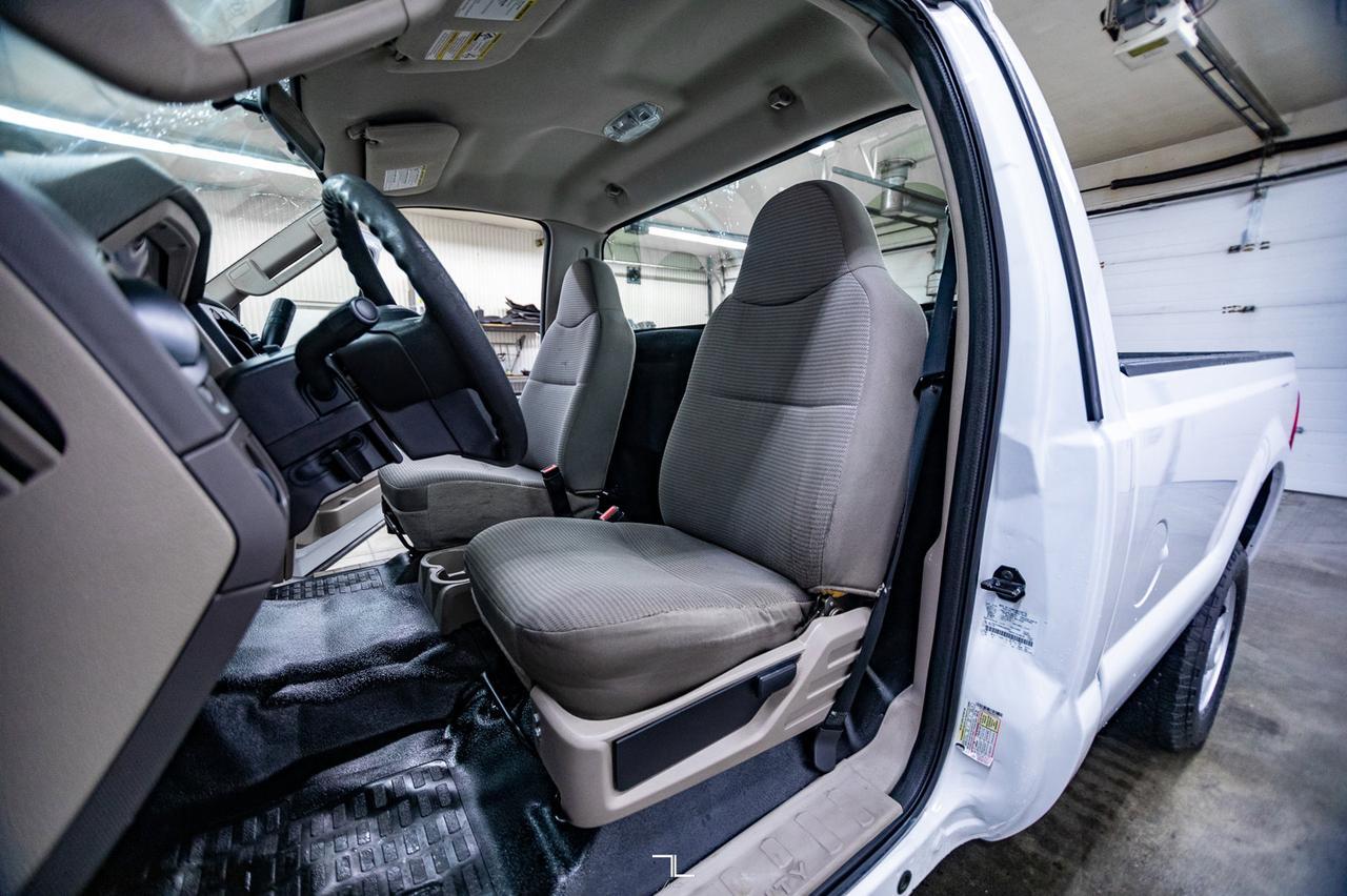 2009 Ford F-250 4x4 Reg Cab XL Longbox Red Deer AB