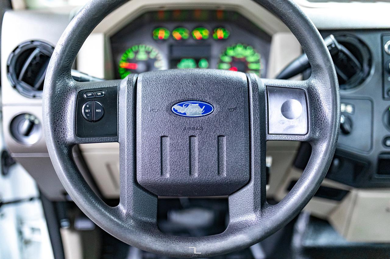 2009 Ford F-250 4x4 Reg Cab XL Longbox Red Deer AB