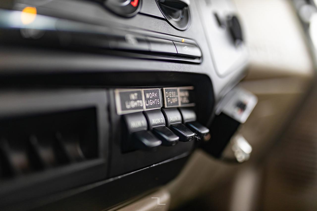 2009 Ford F-350 4x4 Super Cab XL Service Box Power Gate Red Deer AB