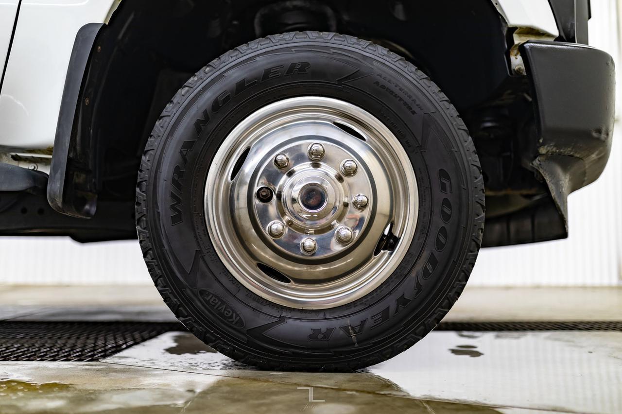 2009 Ford F-350 4x4 Super Cab XL Service Box Power Gate Red Deer AB