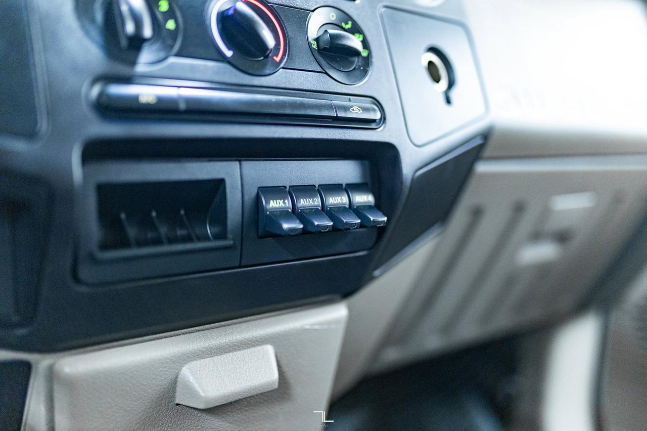 2009 Ford F-550 4x2 Crew Cab XL Dump Box Red Deer AB