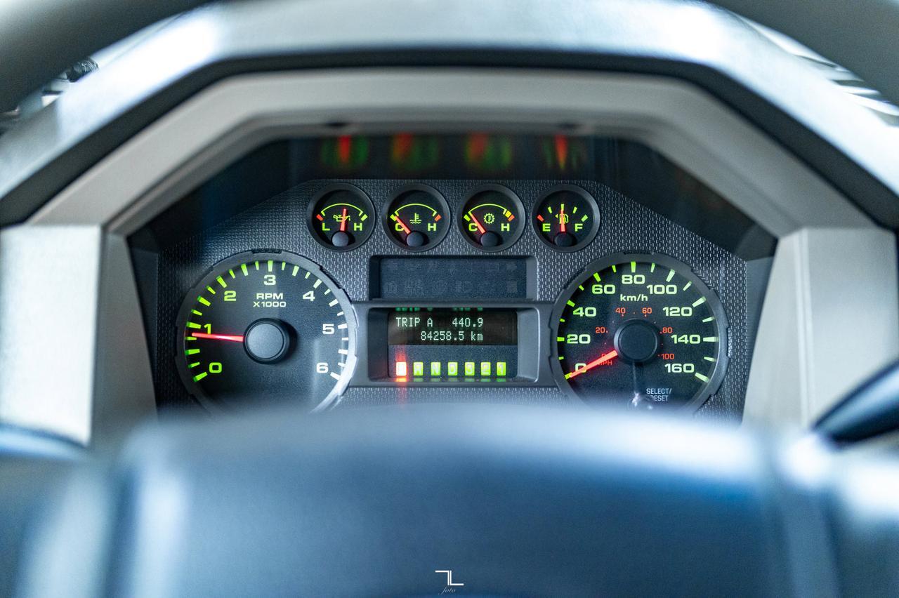 2009 Ford F-550 4x2 Crew Cab XL Dump Box Red Deer AB