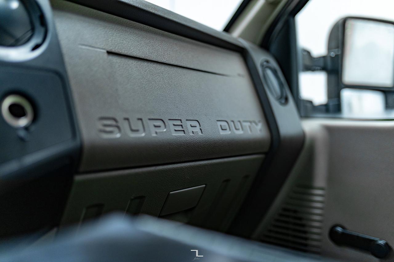 2009 Ford F-550 4x2 Crew Cab XLT Dump Box Red Deer AB