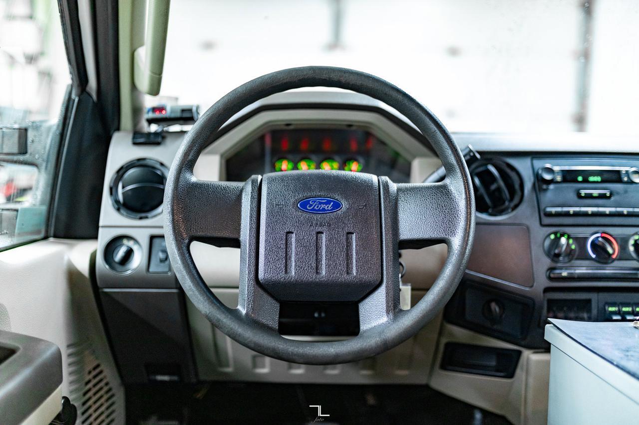 2009 Ford F-550 4x2 Crew Cab XLT Dump Box Red Deer AB