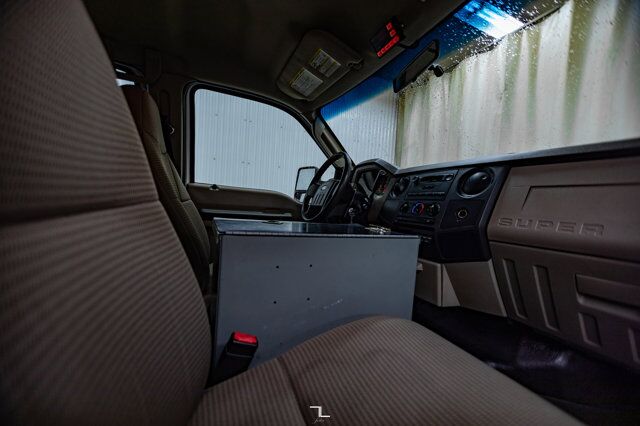 2009 Ford F-550 4x2 Crew Cab XLT Dump Box Red Deer AB