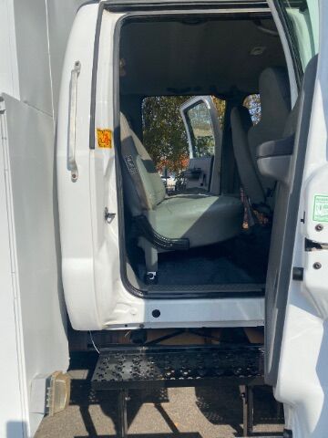 2009 Ford F-750 XLT CREW CAB SERVICE BODY Charlotte NC