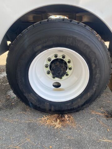 2009 Ford F-750 XLT CREW CAB SERVICE BODY Charlotte NC