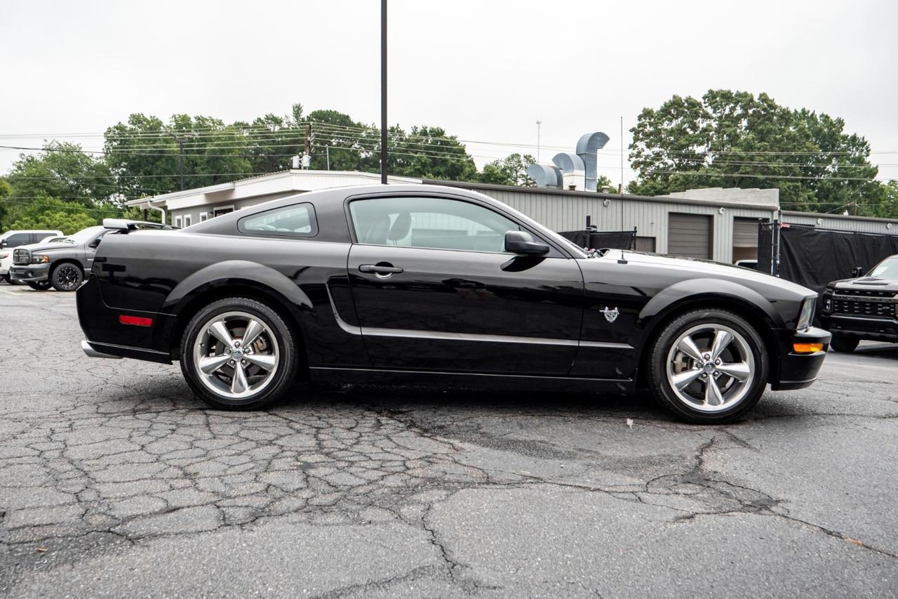 2009 Ford Mustang GT Premium / Manual / 4.6L V8 / Heated Leather Seats! Lincolnton NC