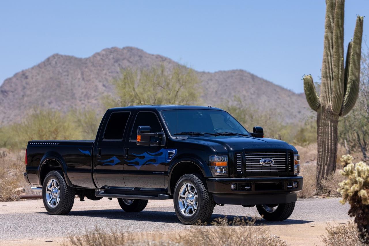 2009 Ford Super Duty F-250 Lariat Harley-Davidson Crew Cab V10 4&times;4 3k Miles Scottsdale AZ