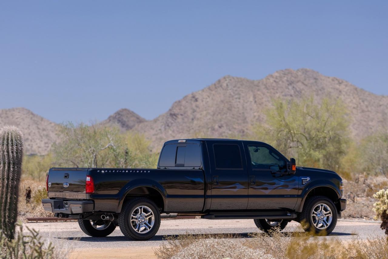 2009 Ford Super Duty F-250 Lariat Harley-Davidson Crew Cab V10 4&times;4 3k Miles Scottsdale AZ