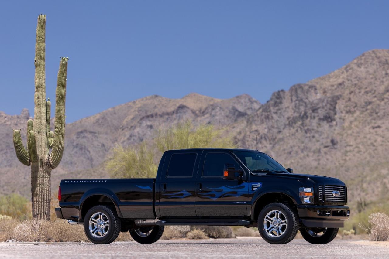 2009 Ford Super Duty F-250 Lariat Harley-Davidson Crew Cab V10 4&times;4 3k Miles Scottsdale AZ