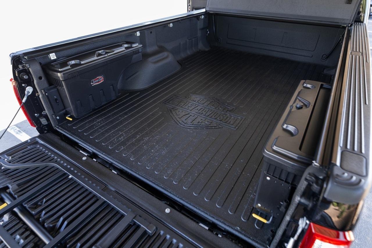 2009 Ford Super Duty F-250 Lariat Harley-Davidson Crew Cab V10 4&times;4 3k Miles Scottsdale AZ