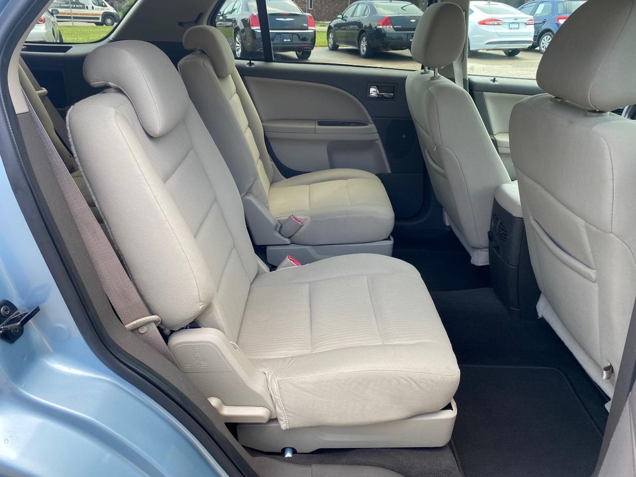 2009 Ford Taurus X SEL FWD Hastings MI