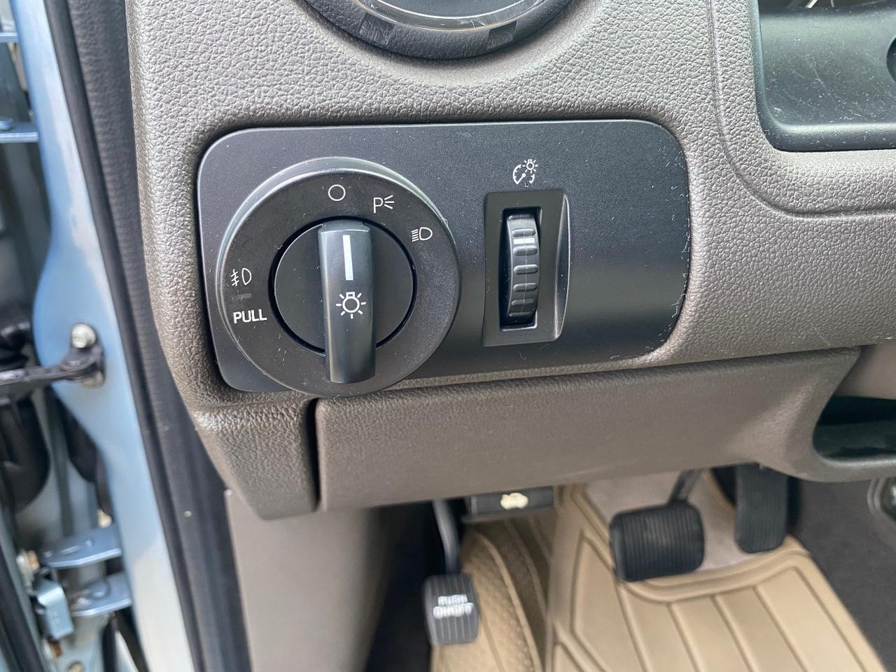 2009 Ford Taurus X SEL FWD Hastings MI