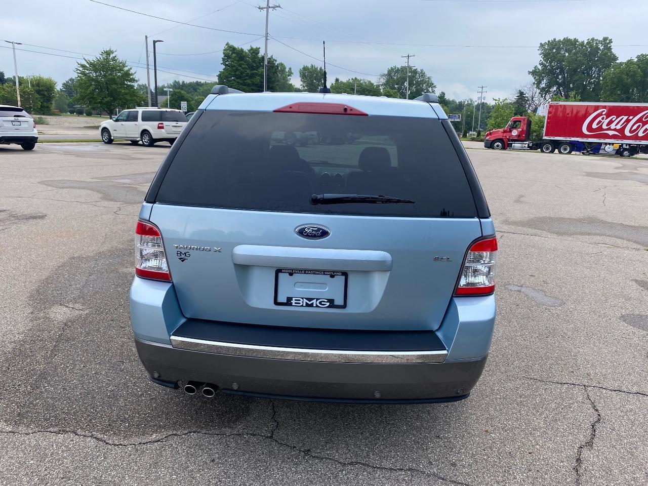 2009 Ford Taurus X SEL FWD Hastings MI