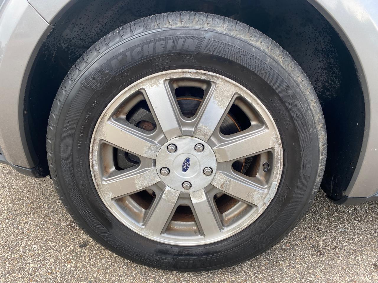 2009 Ford Taurus X SEL FWD Hastings MI