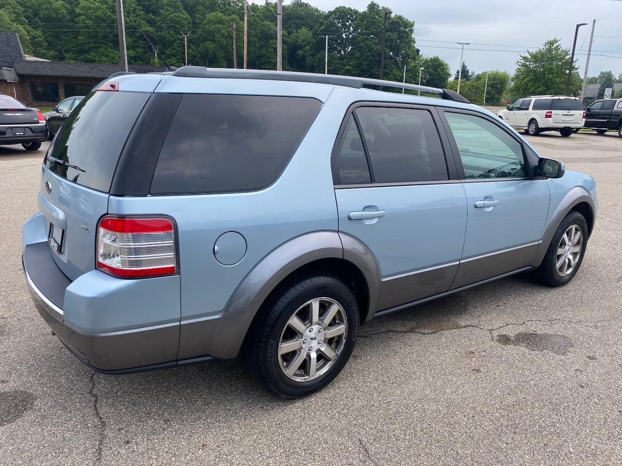 2009 Ford Taurus X SEL FWD Hastings MI