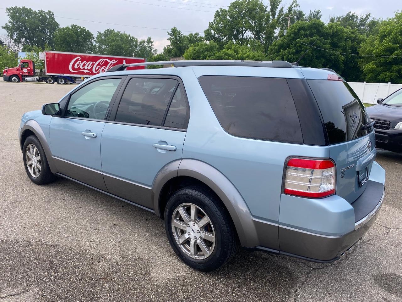 2009 Ford Taurus X SEL FWD Hastings MI