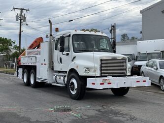 Freightliner M2 Xcab 12,000 lb Palfinger Knuckleboom Crane Crane Service Body 2009