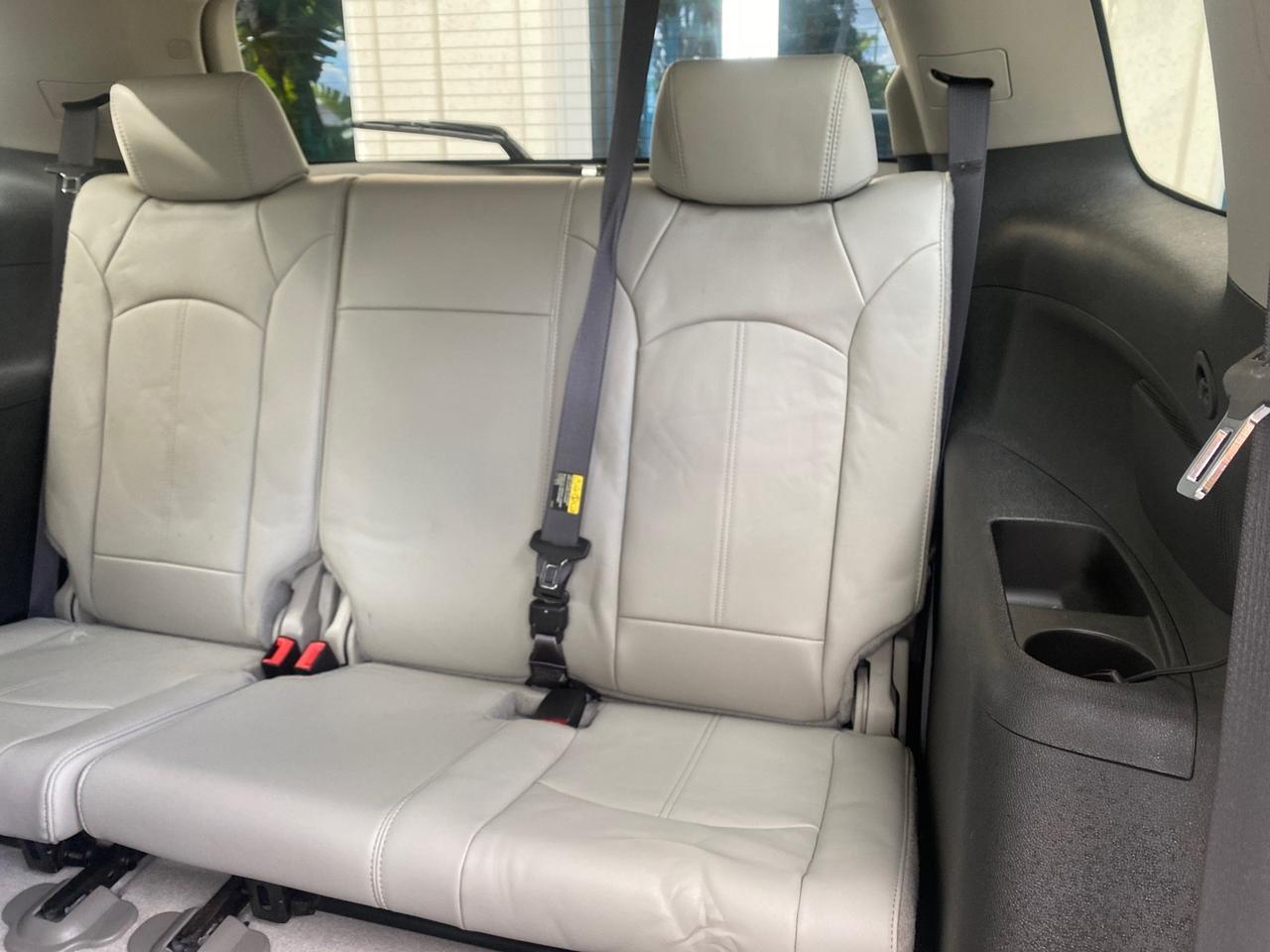 2009 GMC Acadia SLT2 LOW MILES LEATHER Pompano Beach FL