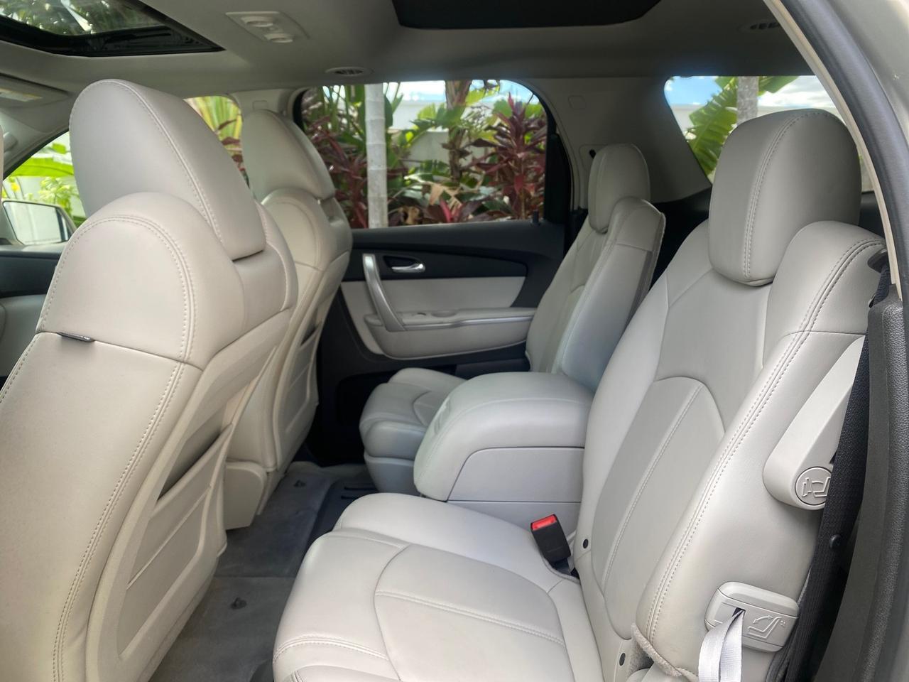 2009 GMC Acadia SLT2 LOW MILES LEATHER Pompano Beach FL