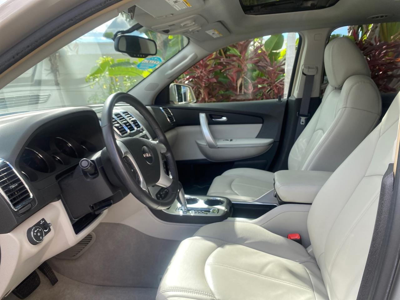 2009 GMC Acadia SLT2 LOW MILES LEATHER Pompano Beach FL