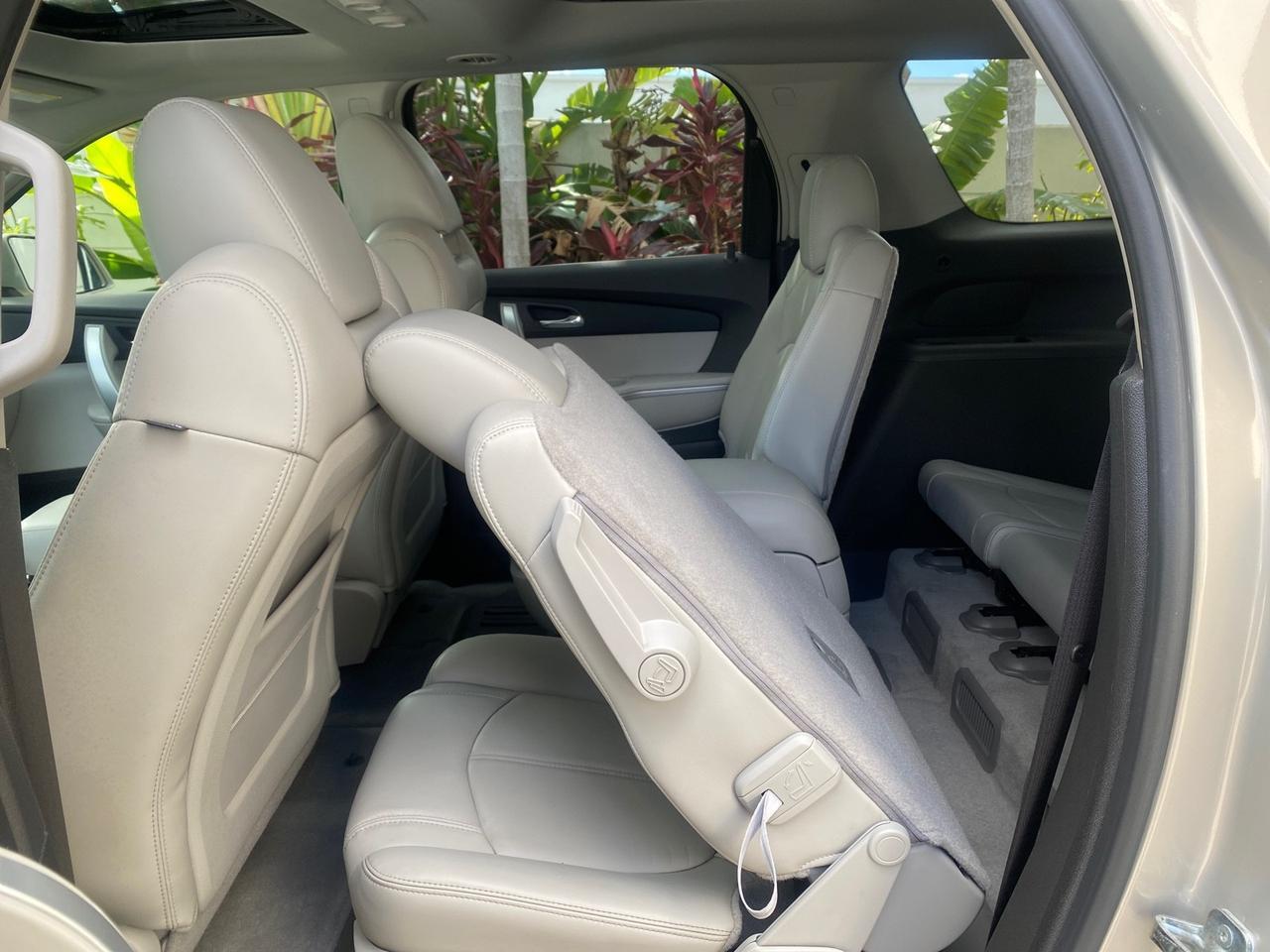 2009 GMC Acadia SLT2 LOW MILES LEATHER Pompano Beach FL