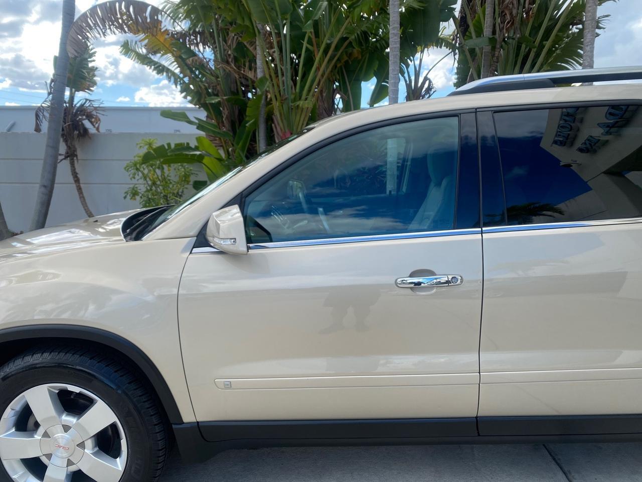 2009 GMC Acadia SLT2 LOW MILES LEATHER Pompano Beach FL
