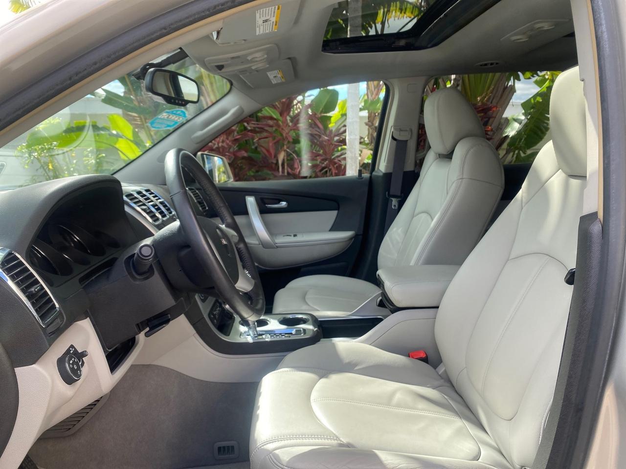 2009 GMC Acadia SLT2 LOW MILES LEATHER Pompano Beach FL