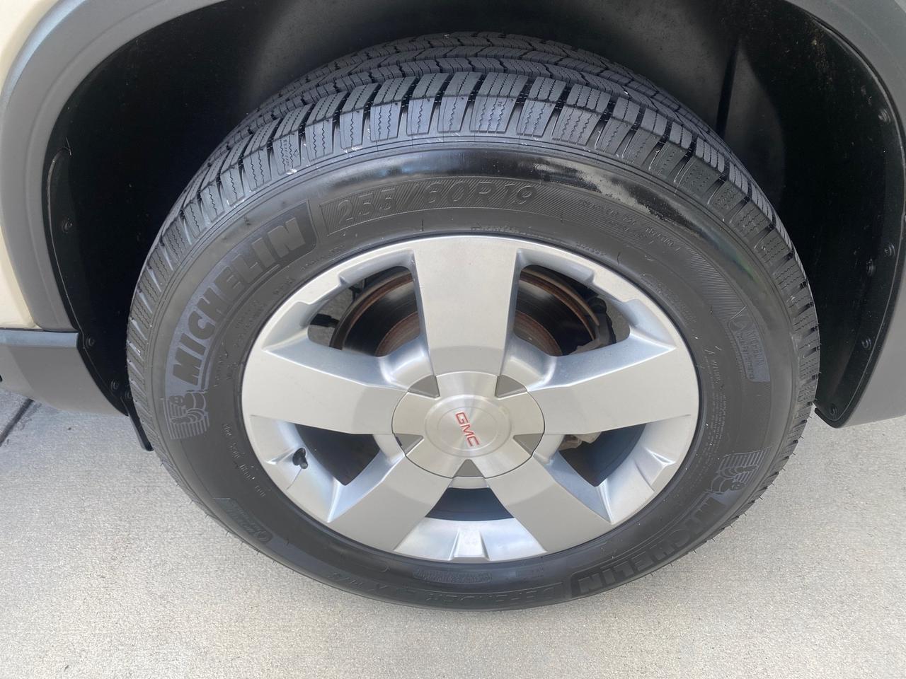 2009 GMC Acadia SLT2 LOW MILES LEATHER Pompano Beach FL