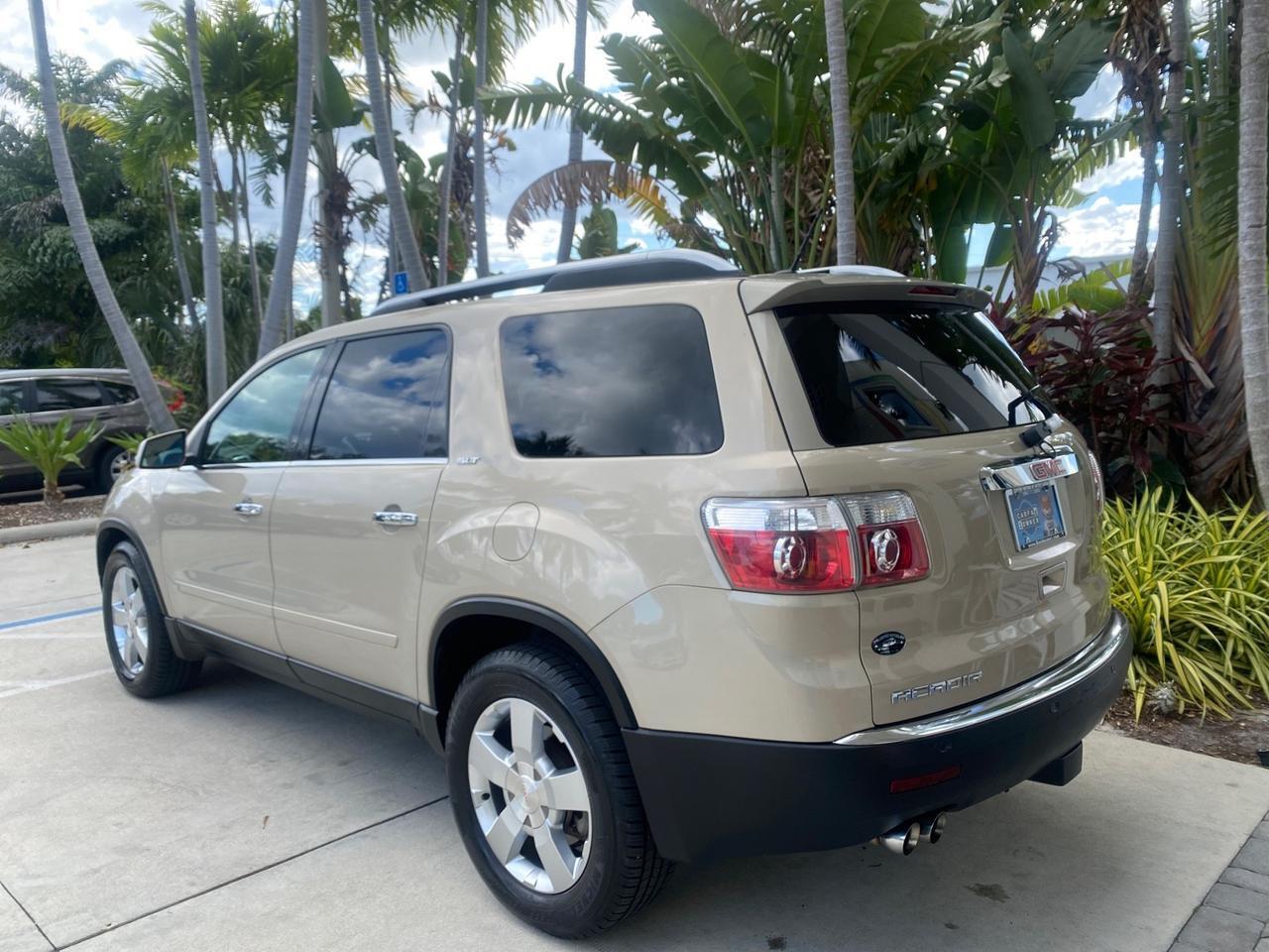 2009 GMC Acadia SLT2 LOW MILES LEATHER Pompano Beach FL